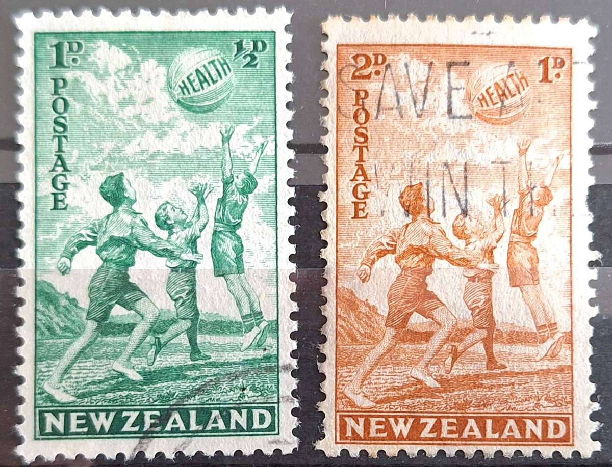 New Zealand 1940 Health Issue Set of 2 Used Hinged stamps