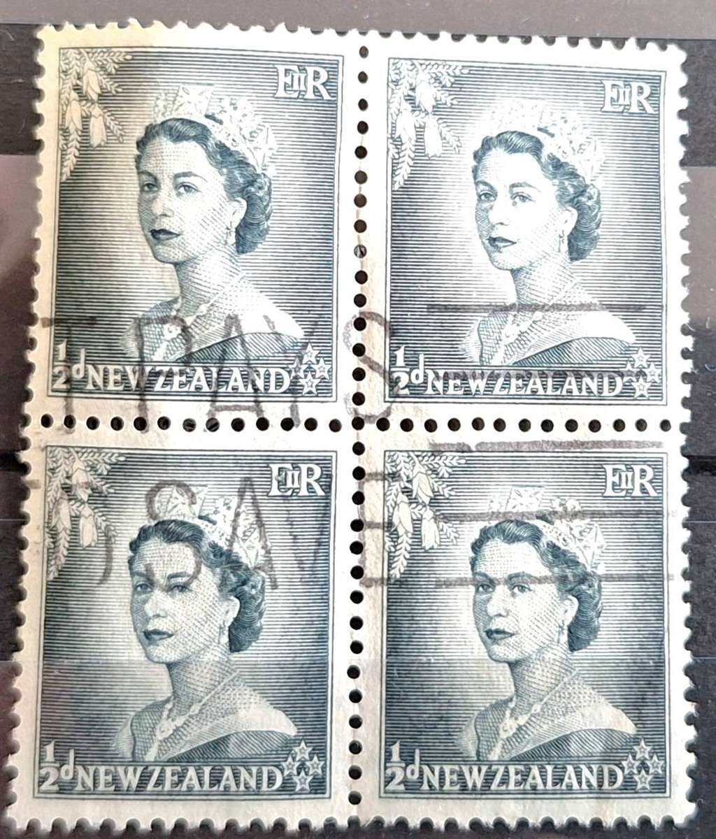 New Zealand 1953/4 Elizabeth II 1/2d Block of 4 Used stamps