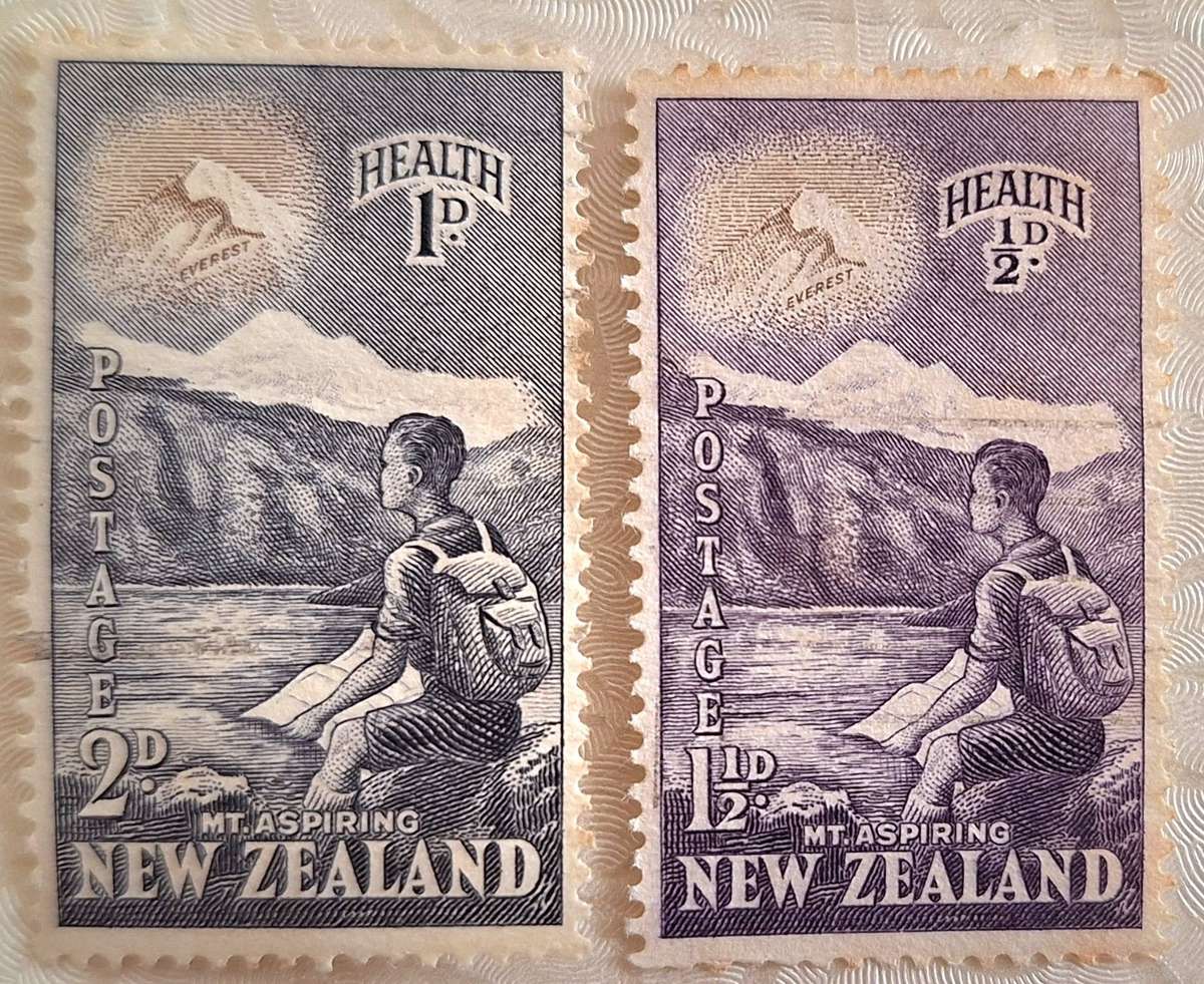 New Zealand 1954 Health Issue Set of 2 Used Hinged stamps