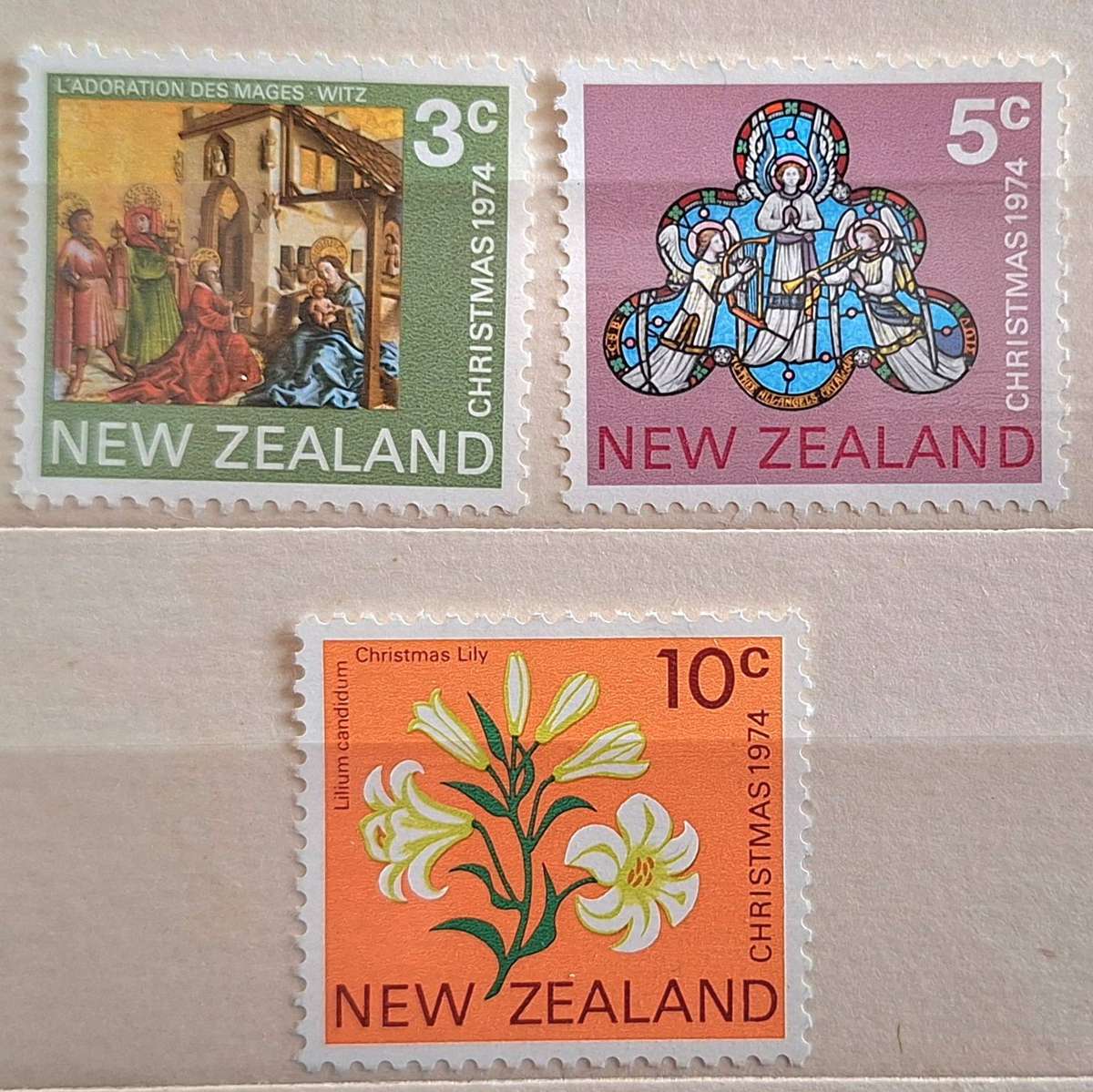 New Zealand 1974 Christmas Set of 3 Mint stamps