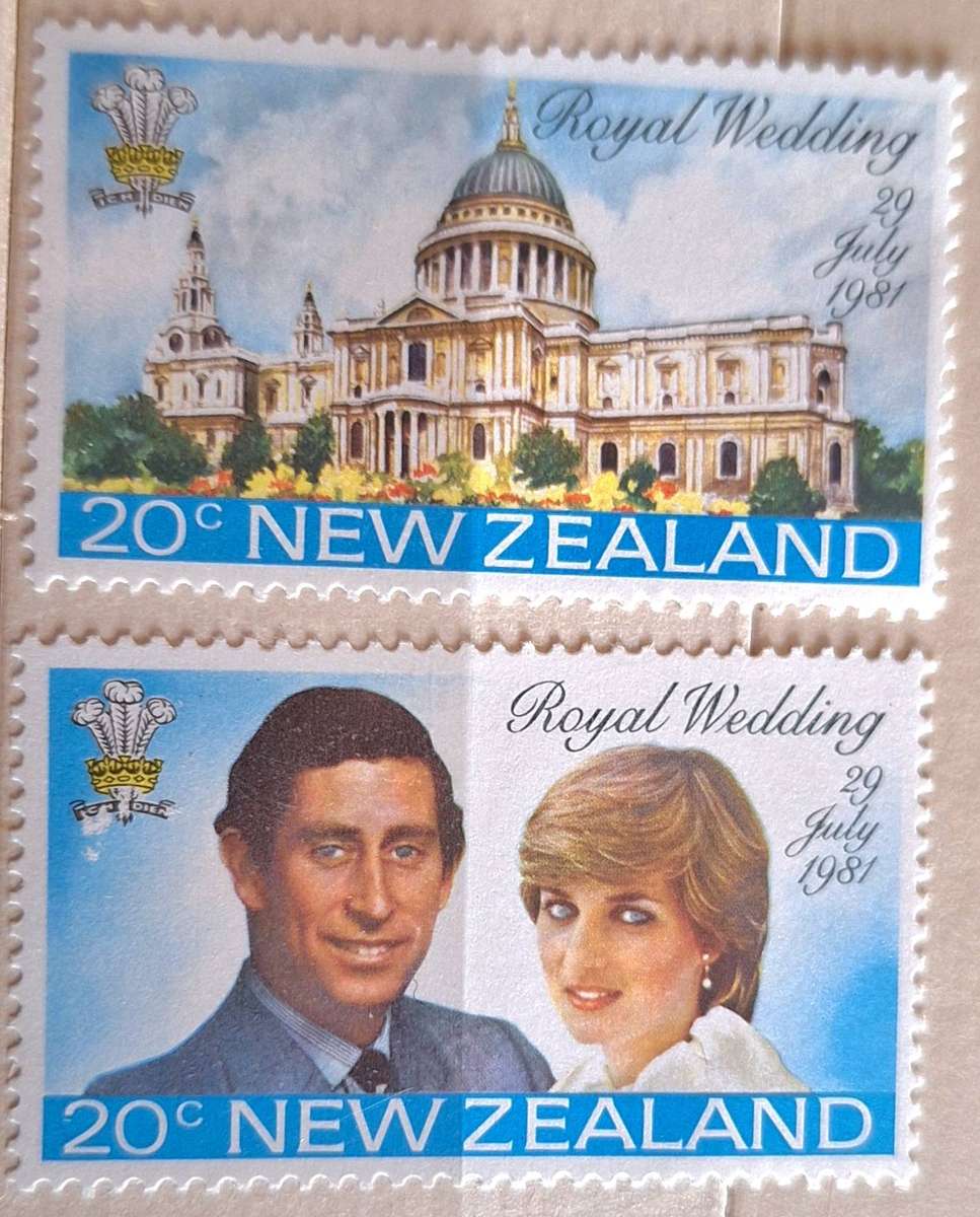 New Zealand 1981 Royal Wedding Set of 2 Mint stamps