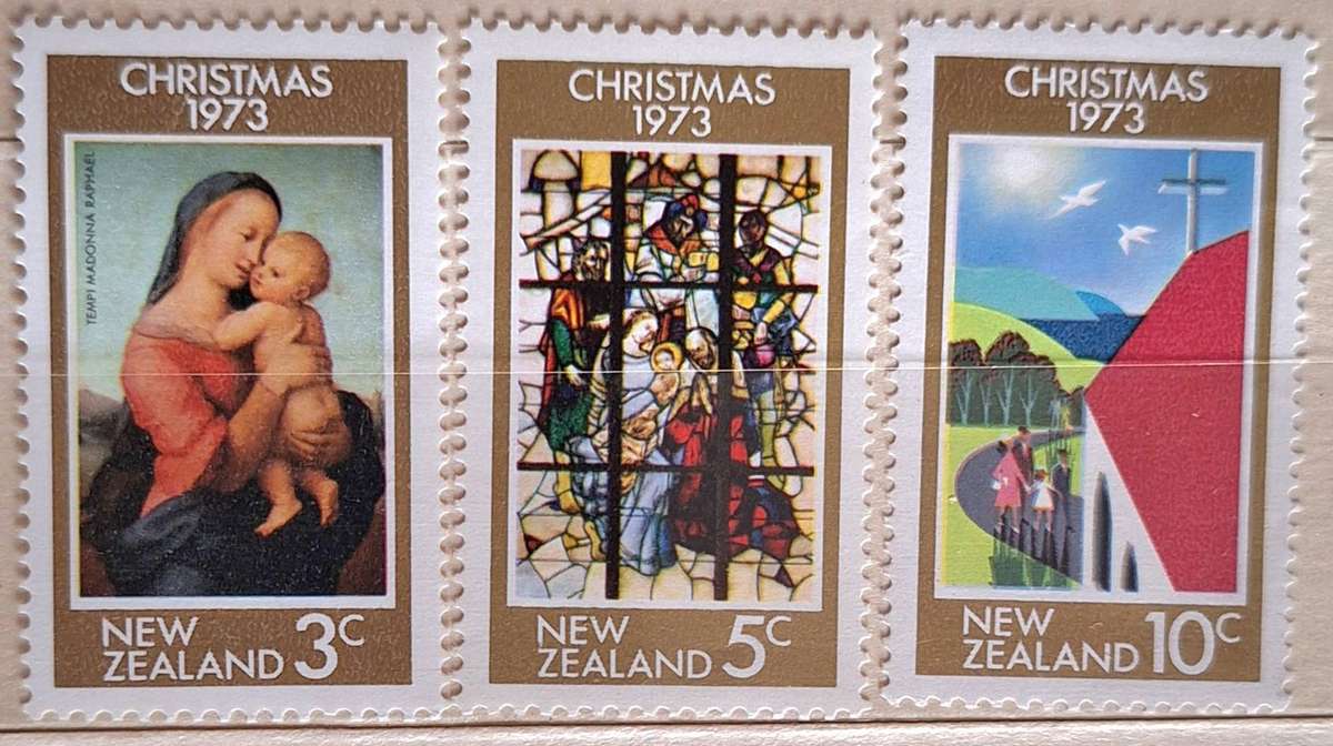 New Zealand 1973 Christmas Set of 3 Mint stamps