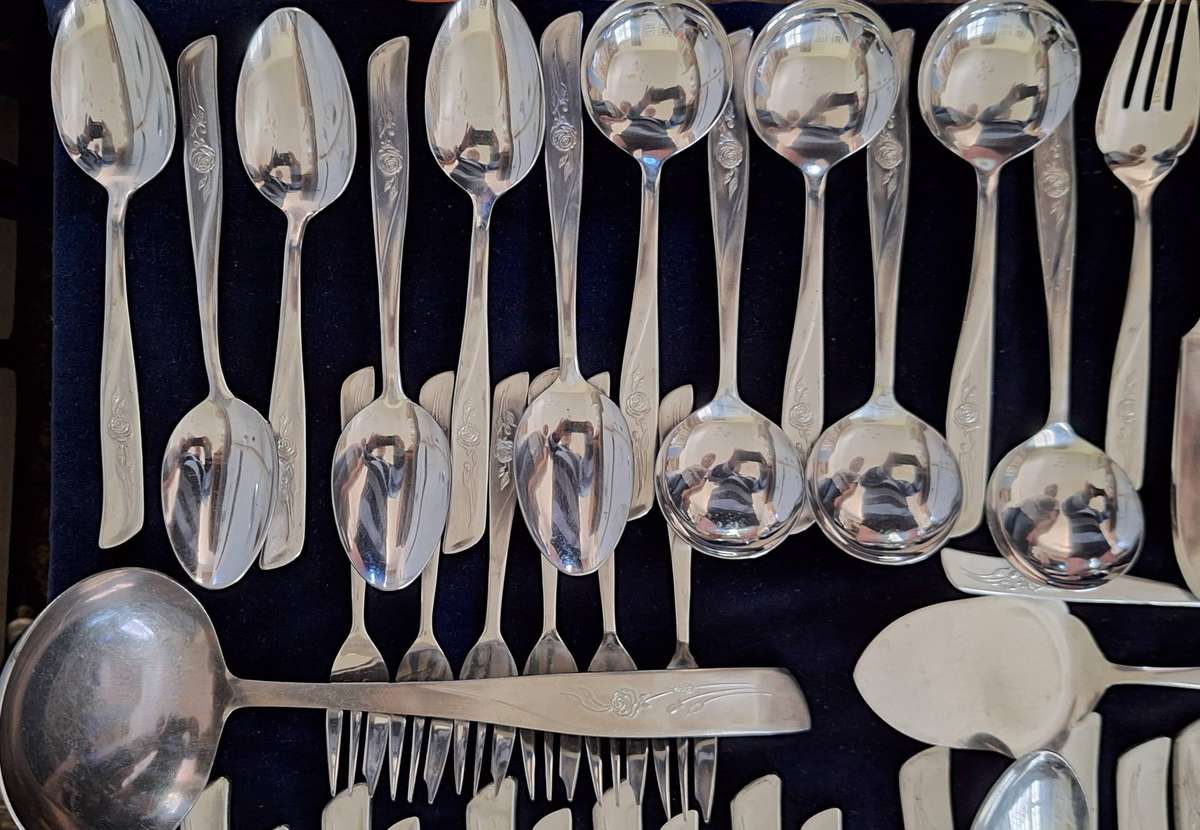 Vintage Eetrite Rosita 62 piece stainless steel cutlery