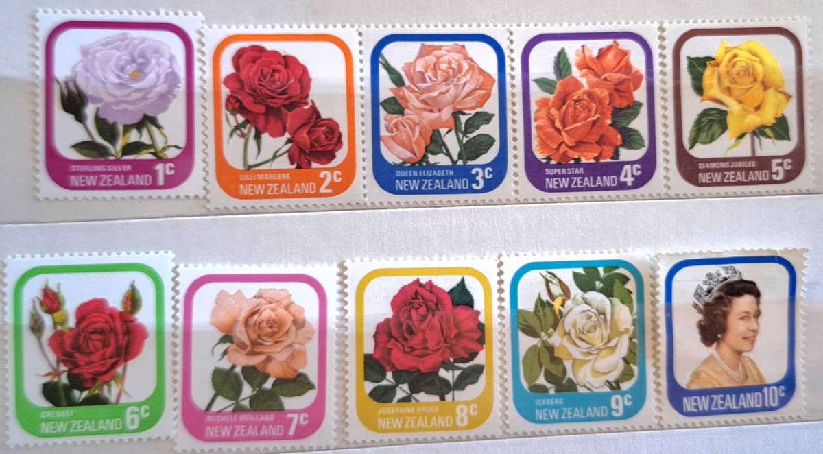 New Zealand 1975 Definitives 10 Unused Hinged stamps