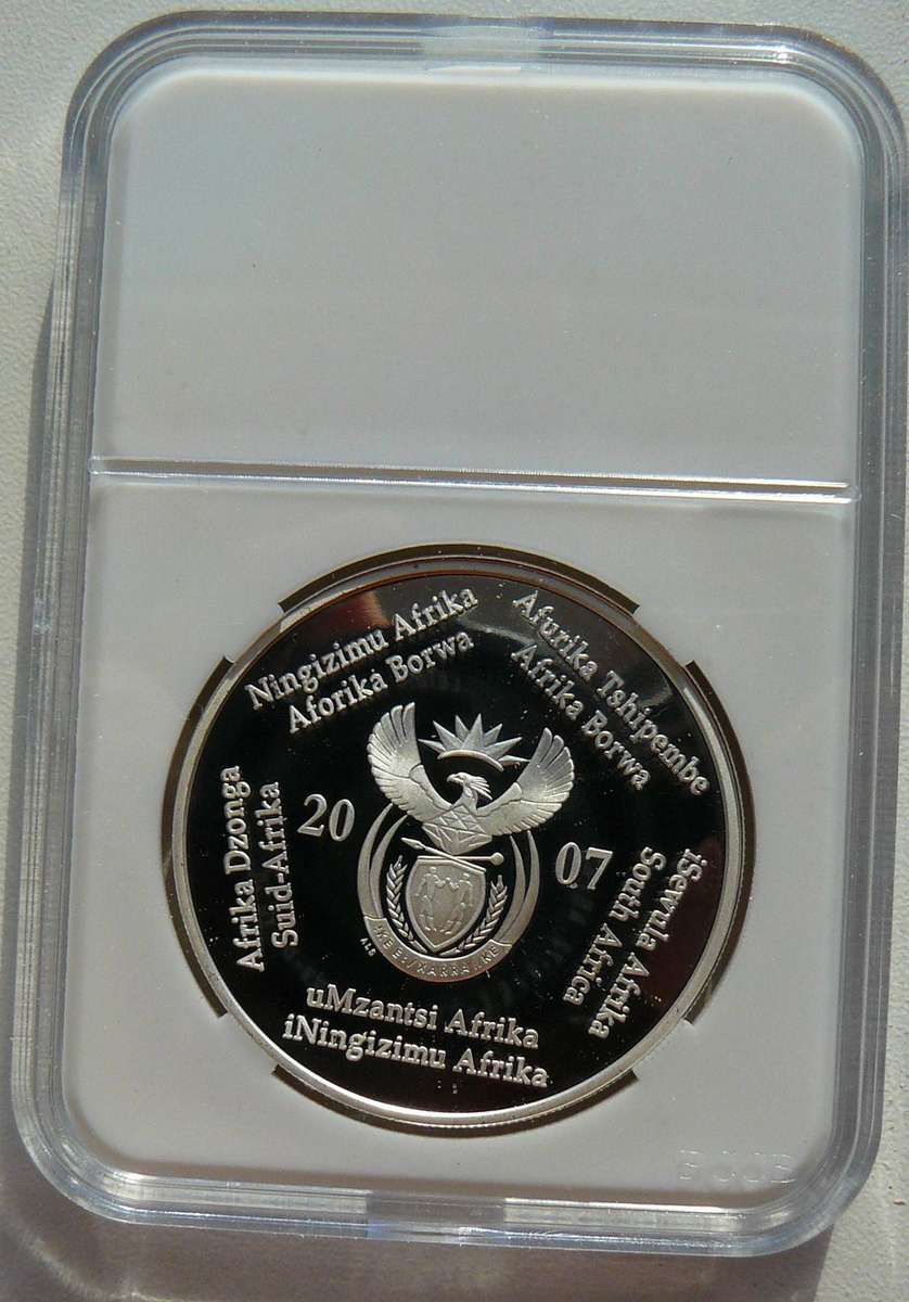 2007 SA PROOF R2 SOCCER 33.626g IN PROTECTIVE SLAB