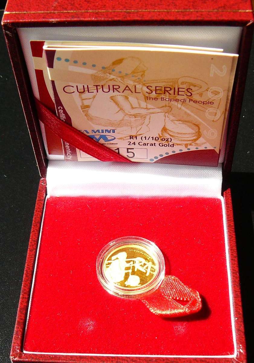 2009 GOLD 1/10TH COIN BAPEDI PEOPLE NO. 115 WITH CERTIFICATE