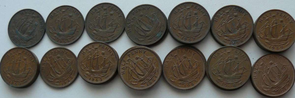 BRITISH HALF PENNY 18991 - 1967 SOME MISSING YEARS WORN AND DUPLICATION COINS ALL FOR ONE BID