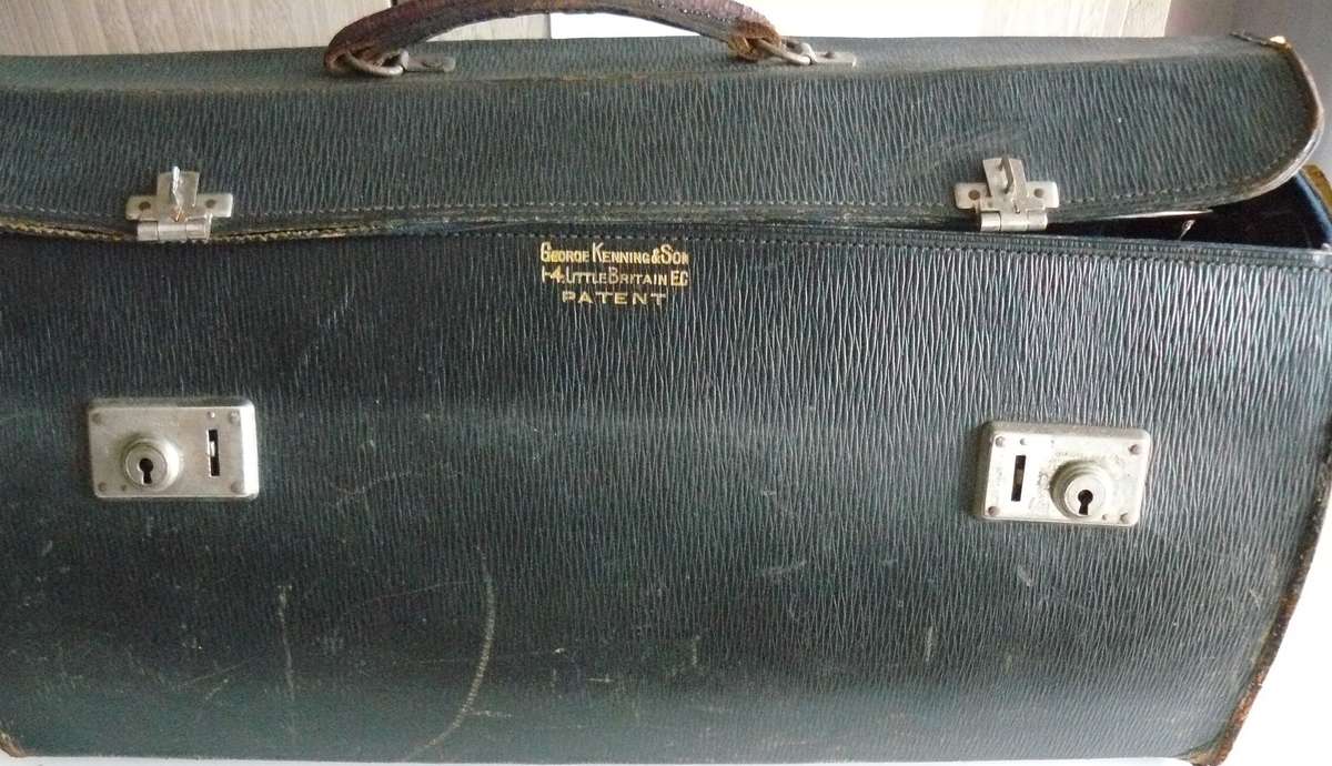 DR. BAG MADE BY GEORGE KENNING IN NEED OF REPAIR