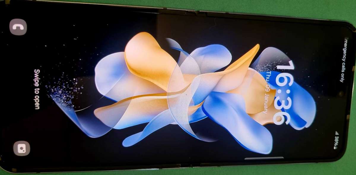 Samsung Galaxy Z Flip 4 256GB Blue