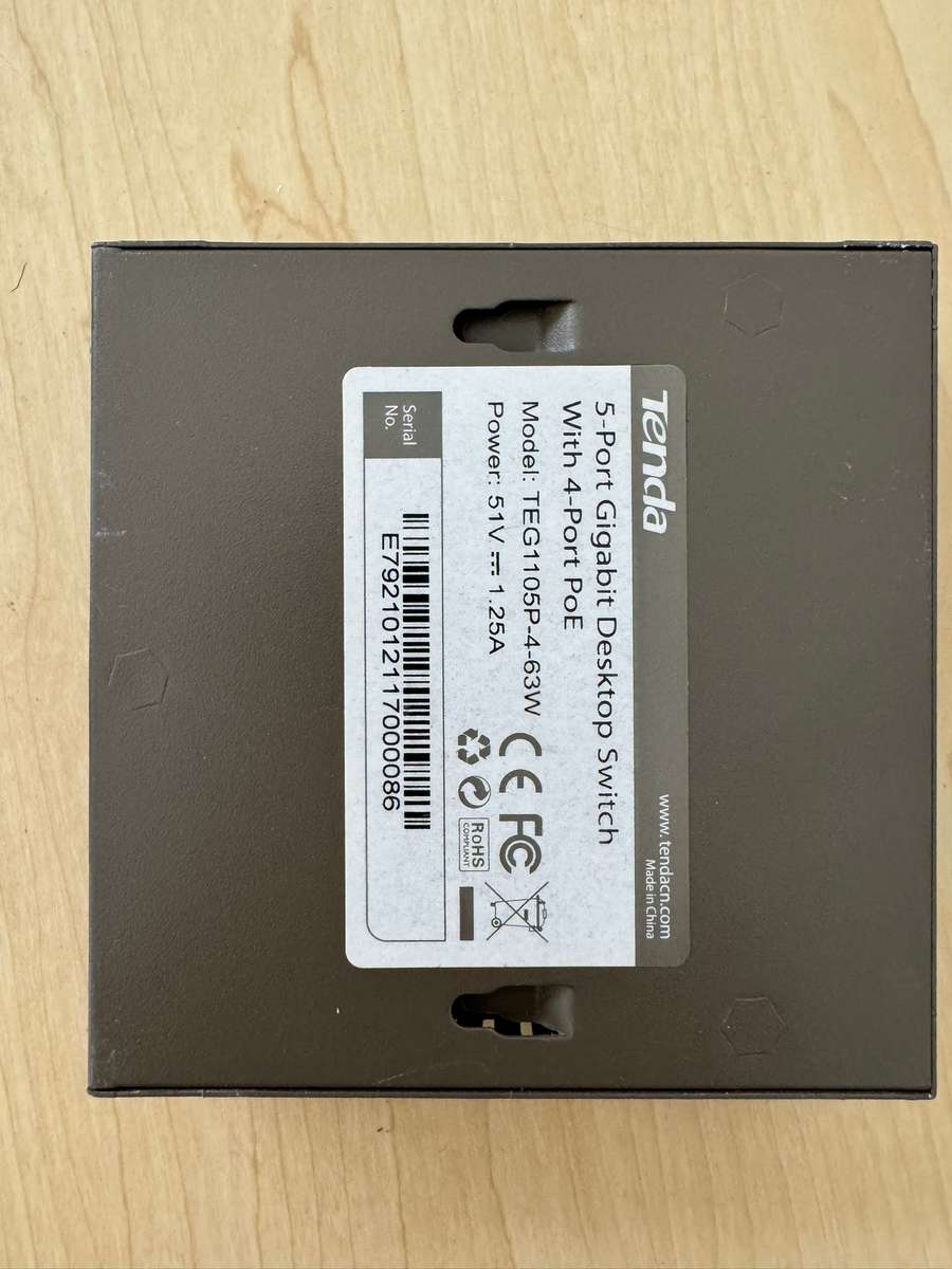 5-Port Gigabit Desktop Switch (4-Port POE)
