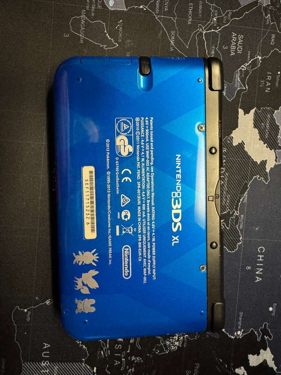 Nintendo 3DS XL (Console and Charger only)