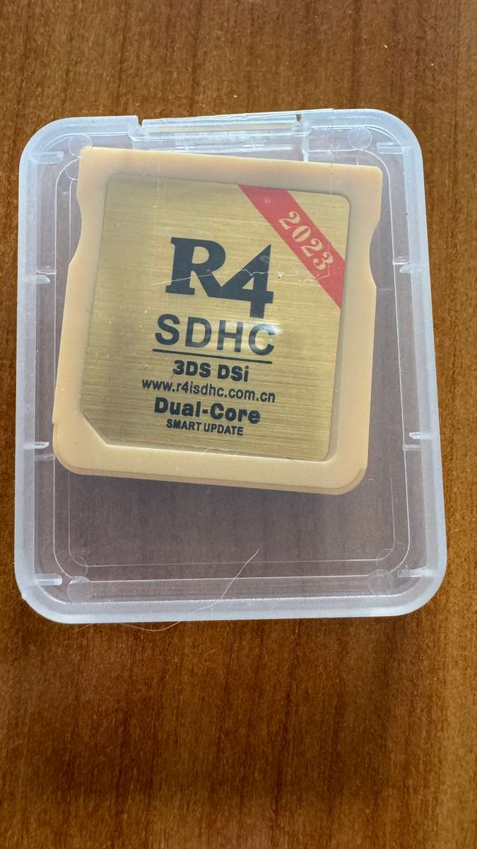 New R4 Dual-Core Cards (Nintendo DSi, 2DS, 3ds)