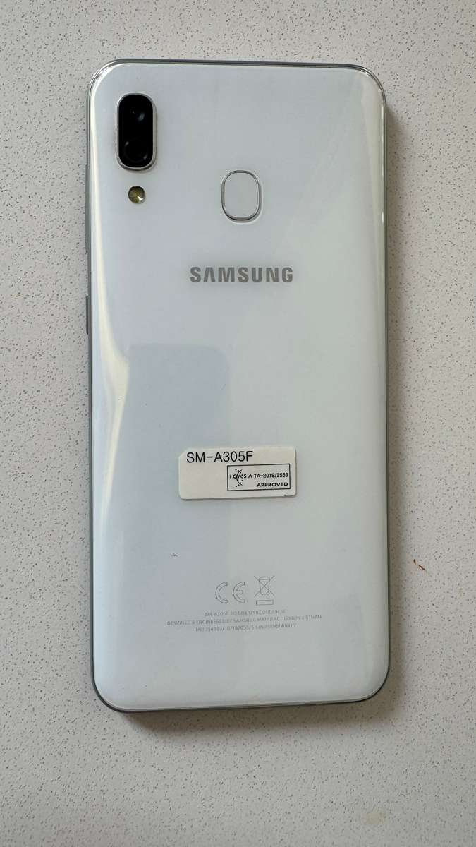 Samsung Galaxy A30