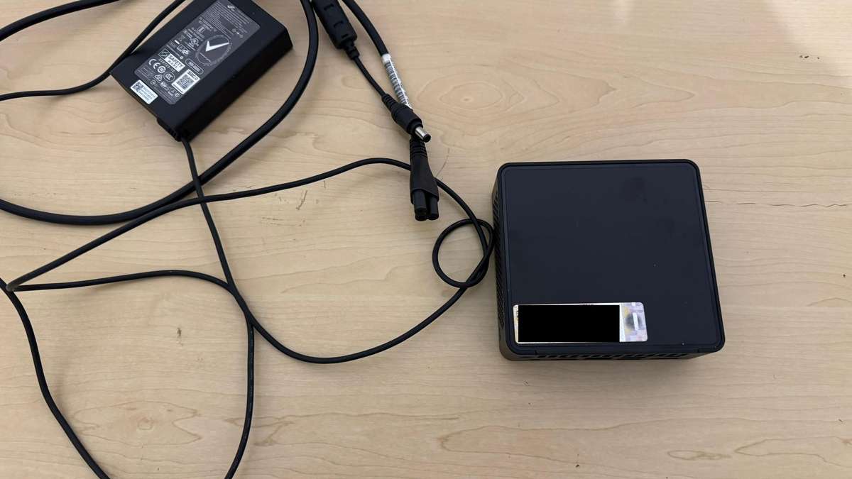 Asus NUC 14 Pro, Intel Core Ultra 7 155H Sixteen (16) Core, 1TB NVME, 32GB DDR5, Windows 11 Pro