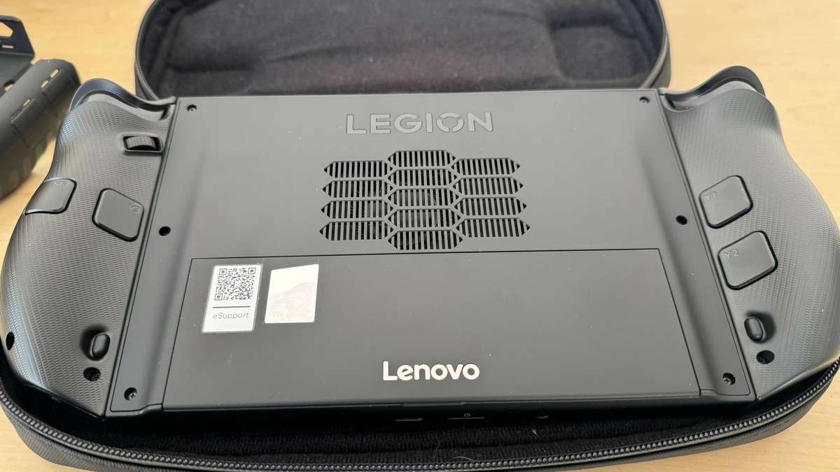Lenovo Legion Go 2 Handheld Gaming PC | AMD Ryzen Z2 Extreme | 8.8