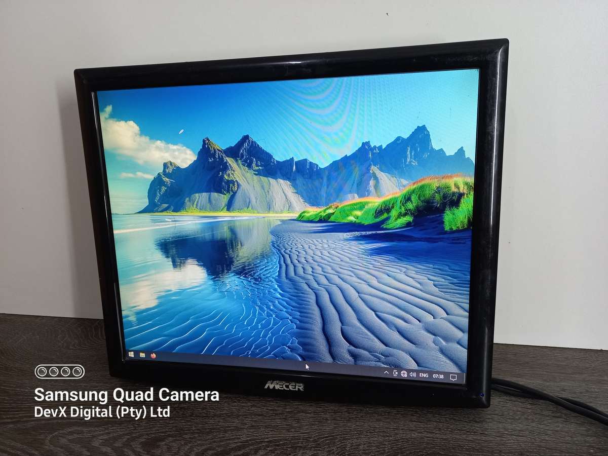 Verified Tested - 17-inch Mecer LCD Monitor - Perfect For CCTV And Wall Mounting - 1280 x 1024