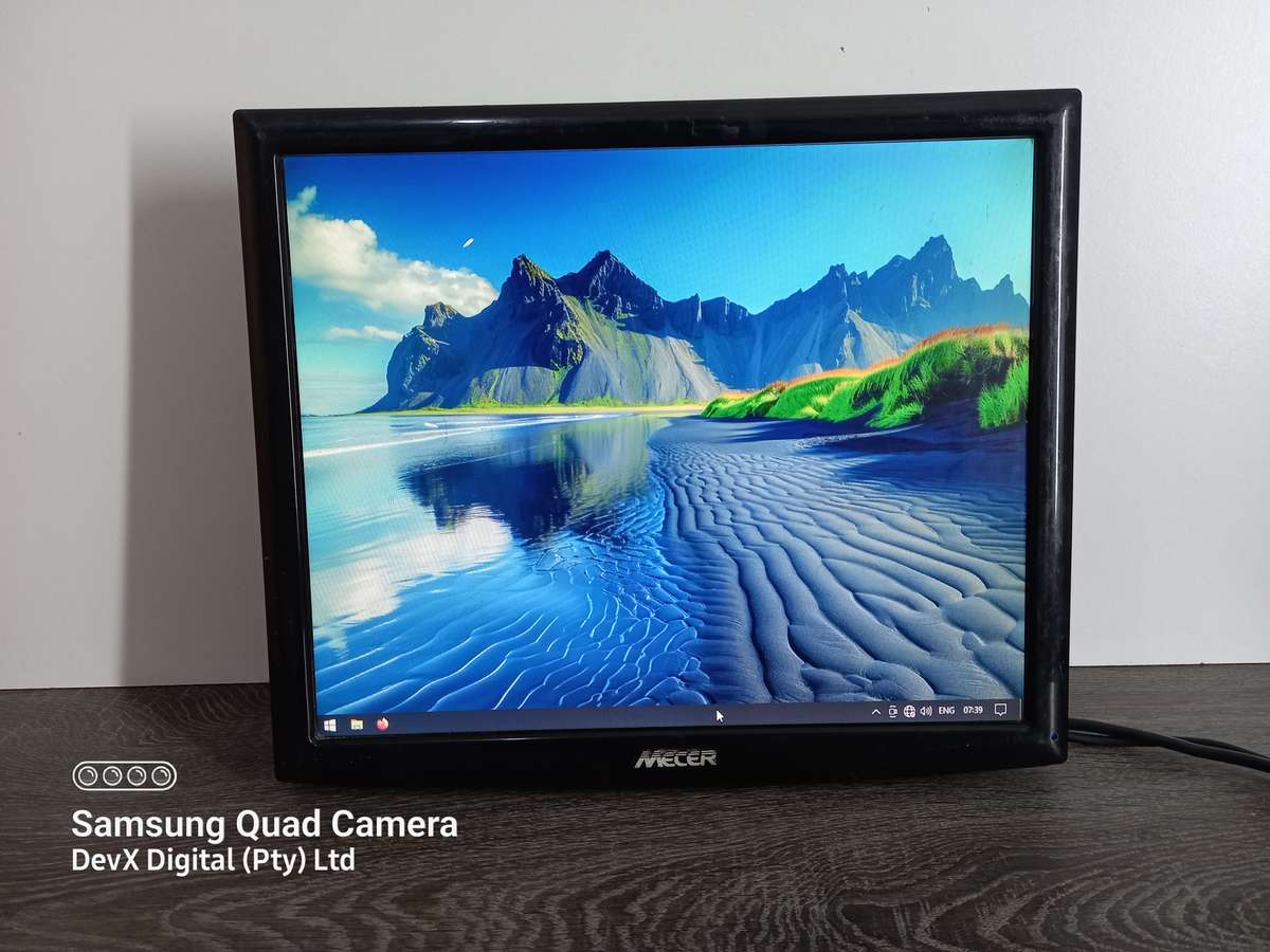 Verified Tested - 17-inch Mecer LCD Monitor - Perfect For CCTV And Wall Mounting - 1280 x 1024