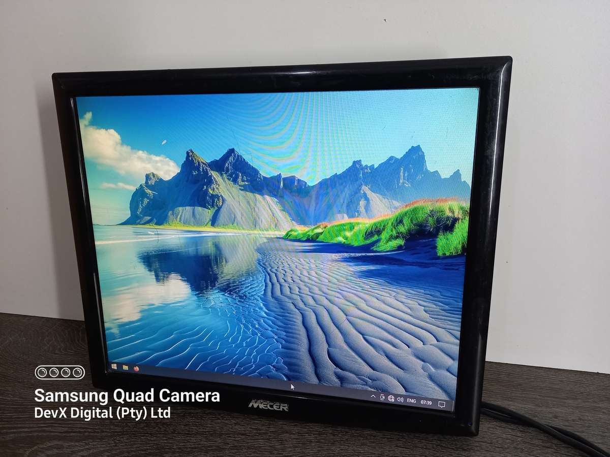 Verified Tested - 17-inch Mecer LCD Monitor - Perfect For CCTV And Wall Mounting - 1280 x 1024