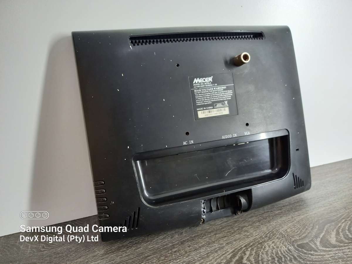 Verified Tested - 17-inch Mecer LCD Monitor - Perfect For CCTV And Wall Mounting - 1280 x 1024