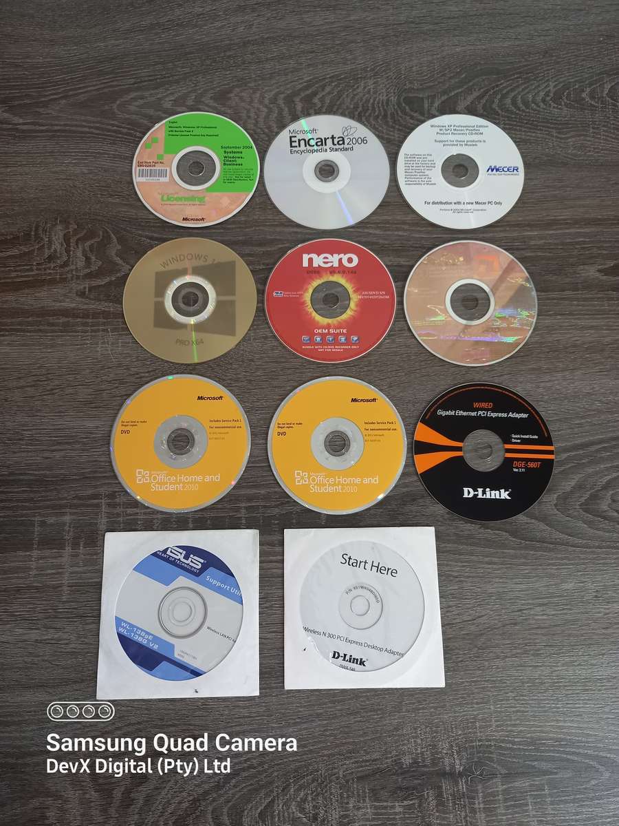 11 x Original Software Disks - Including Windows, Office & Drivers + More - Perfect For Collectors
