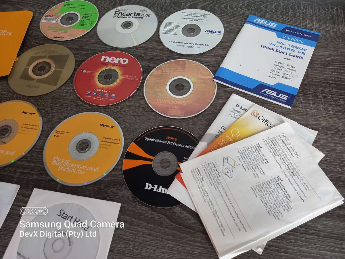 11 x Original Software Disks - Including Windows, Office & Drivers + More - Perfect For Collectors