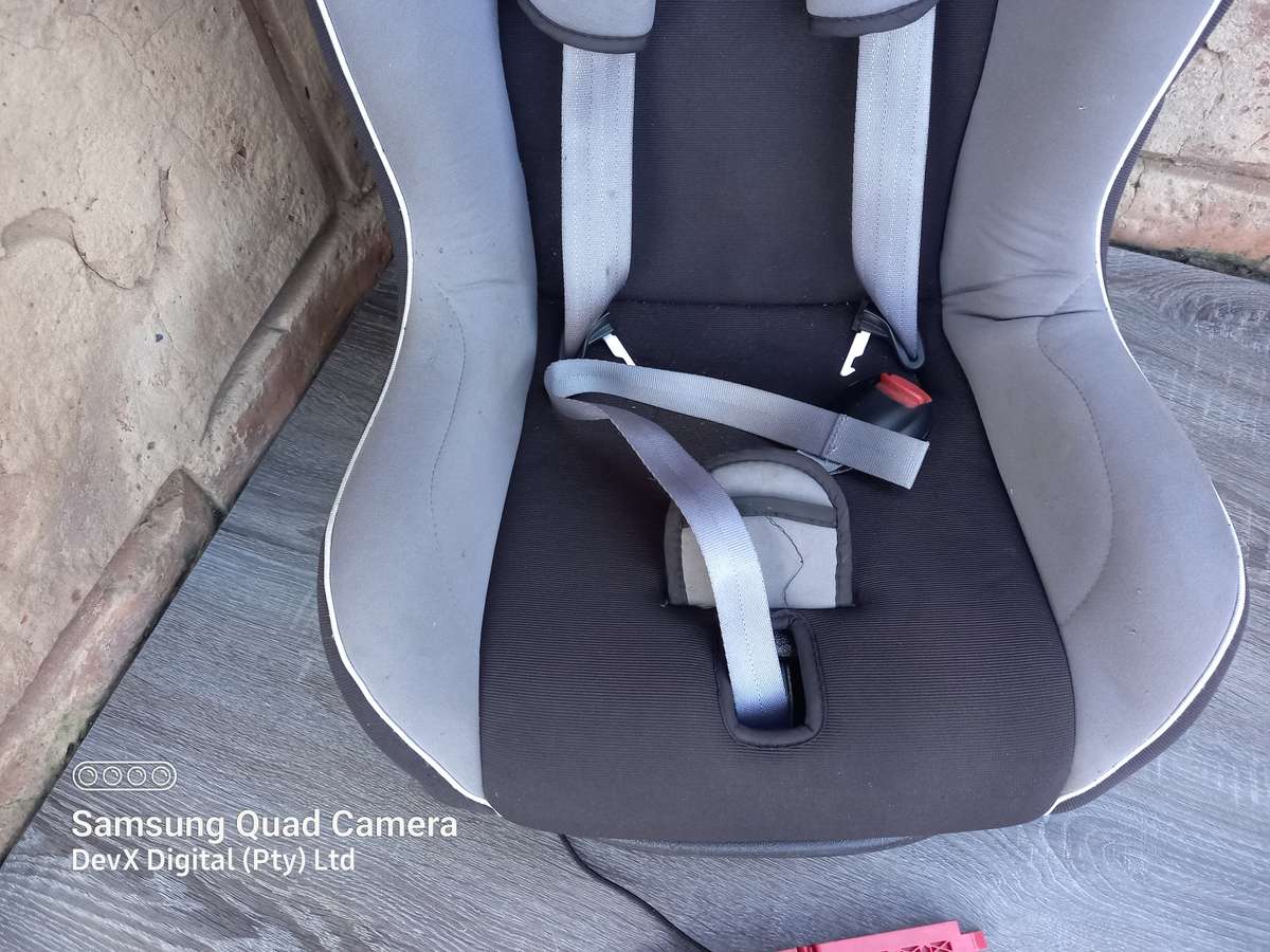 Black & Grey Little One Baby Car Seat - Safety & Comfort For Your Child