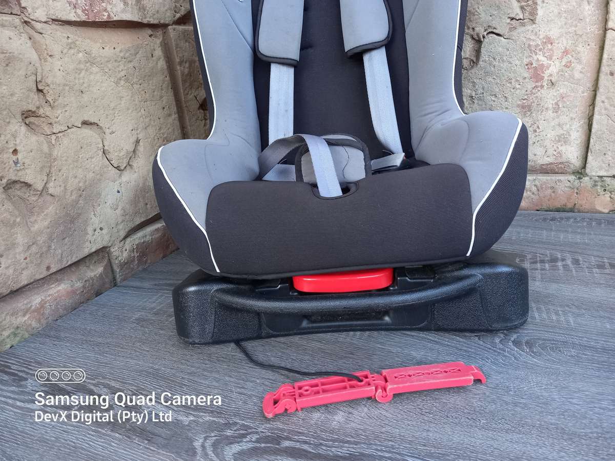 Black & Grey Little One Baby Car Seat - Safety & Comfort For Your Child