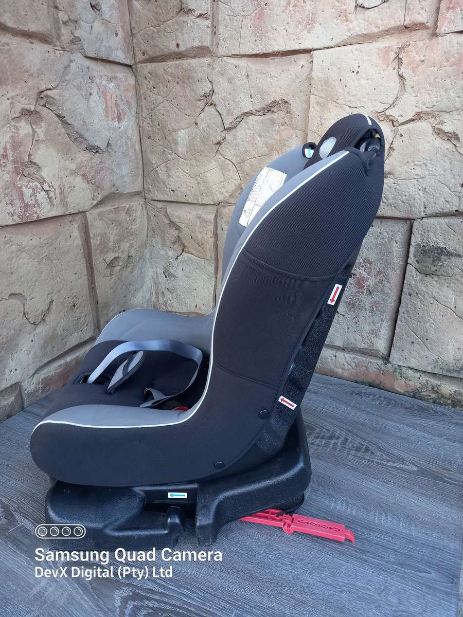 Black & Grey Little One Baby Car Seat - Safety & Comfort For Your Child