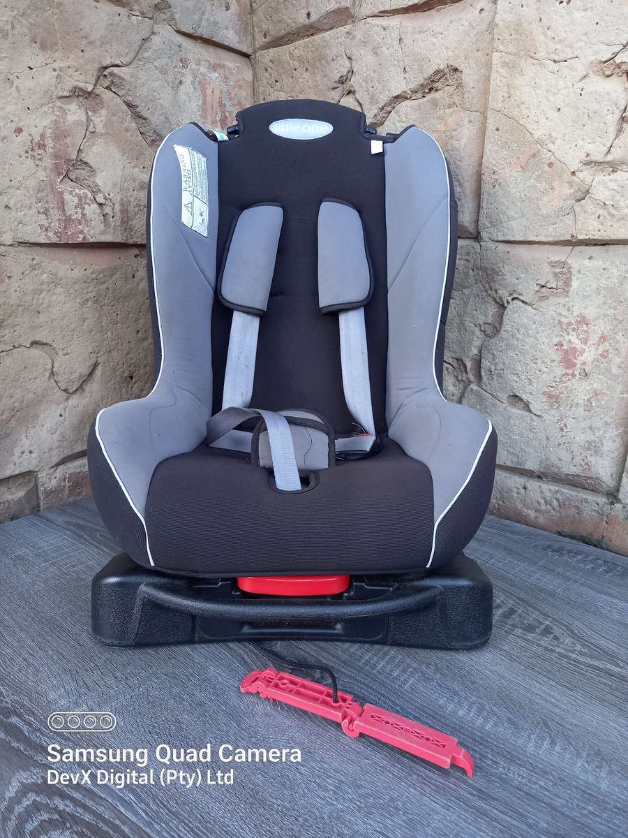 Black & Grey Little One Baby Car Seat - Safety & Comfort For Your Child