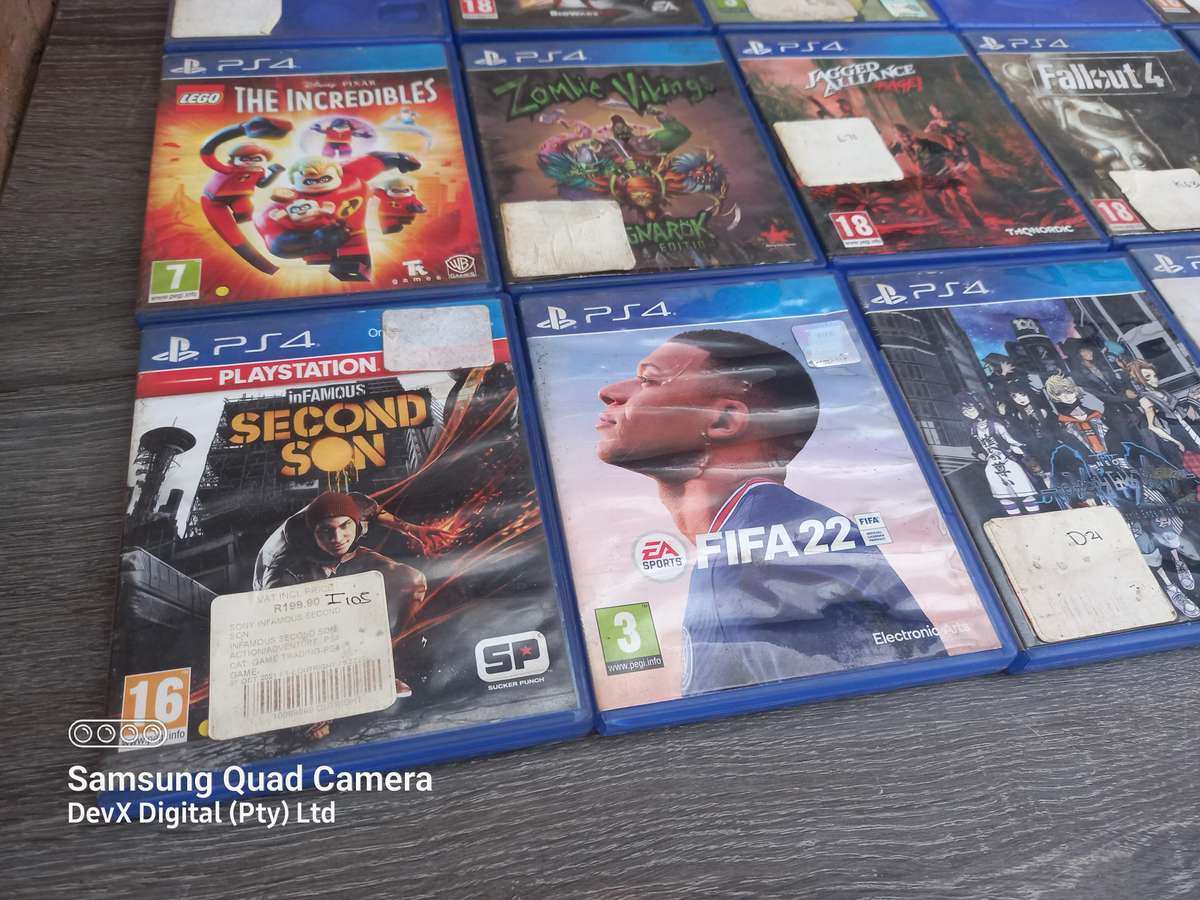 Empty PS4 Game Cases