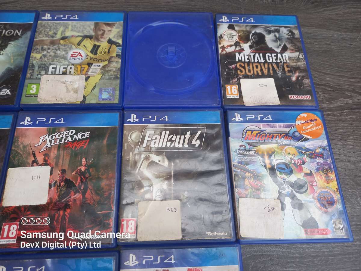 Empty PS4 Game Cases
