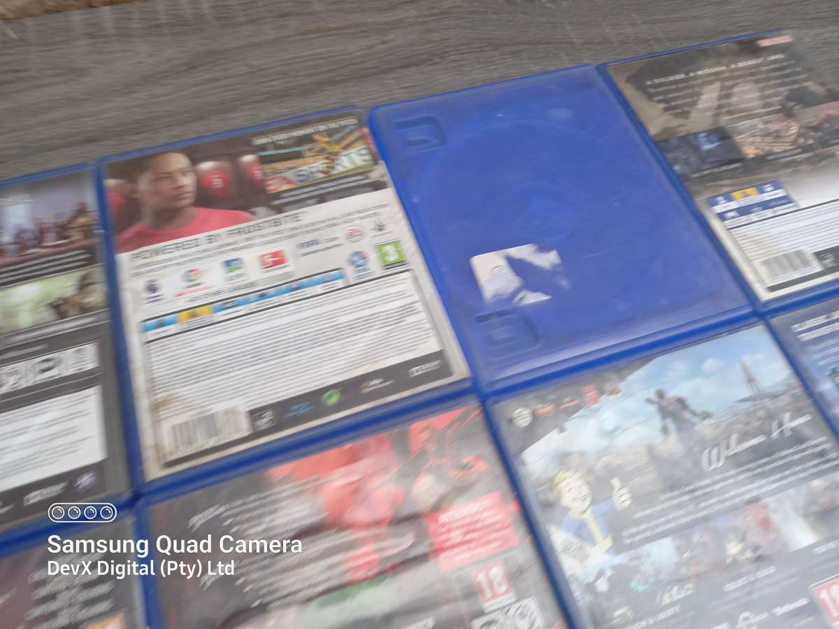Empty PS4 Game Cases