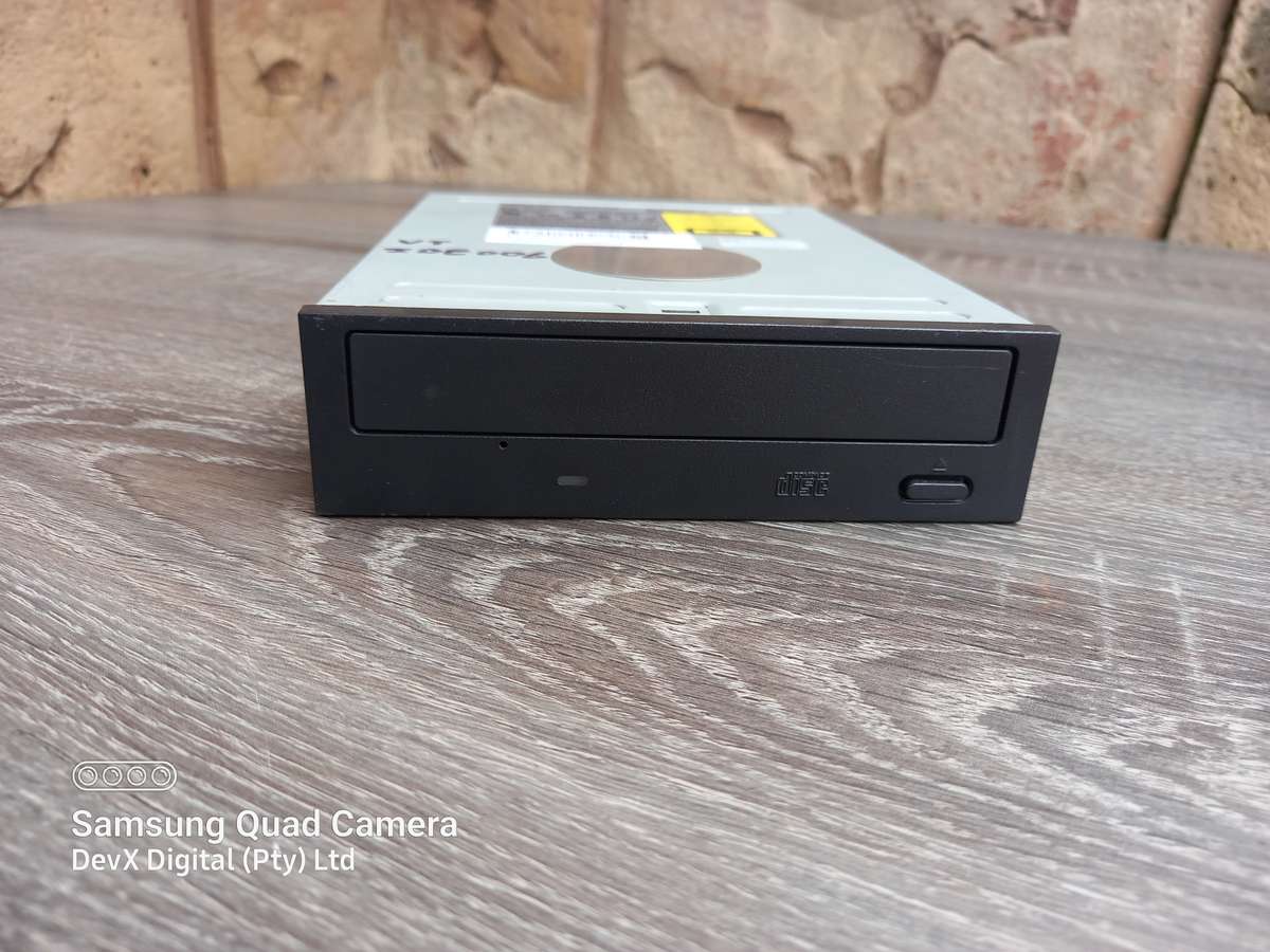 Verified Tested - Compaq CD-Rom Drive - IDE Connection + FREE IDE Cable - All 6 Sides Photographed