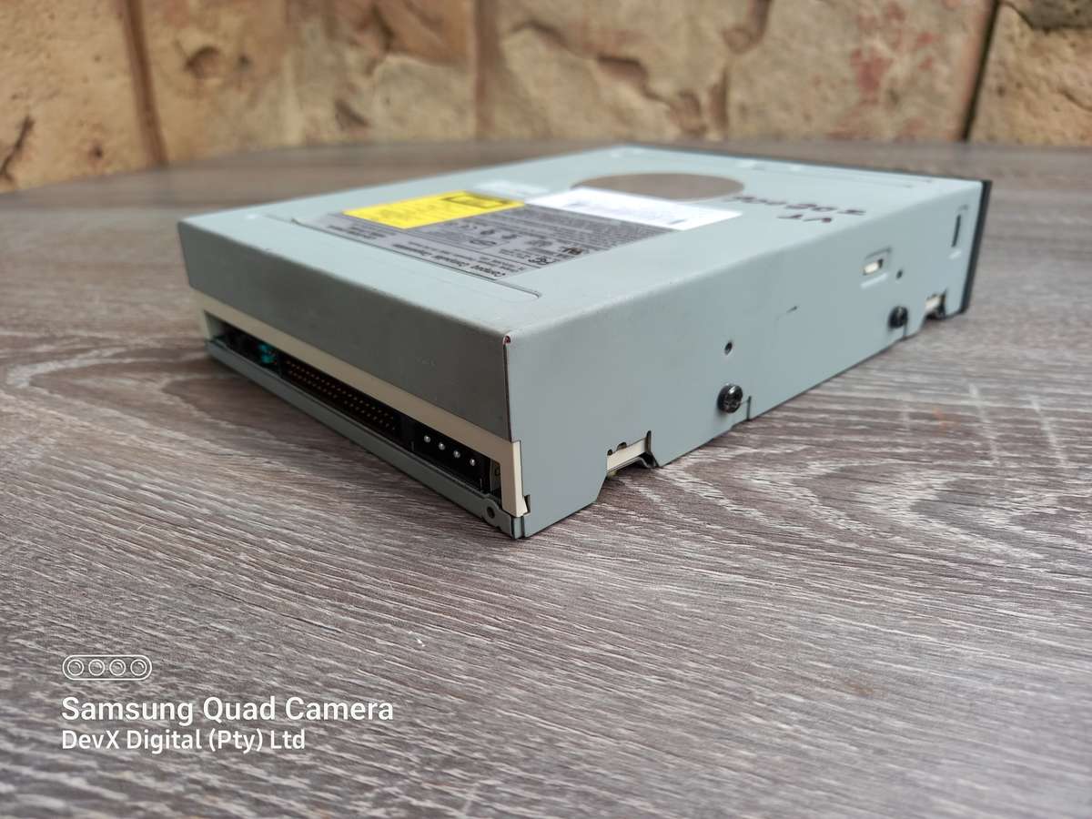 Verified Tested - Compaq CD-Rom Drive - IDE Connection + FREE IDE Cable - All 6 Sides Photographed