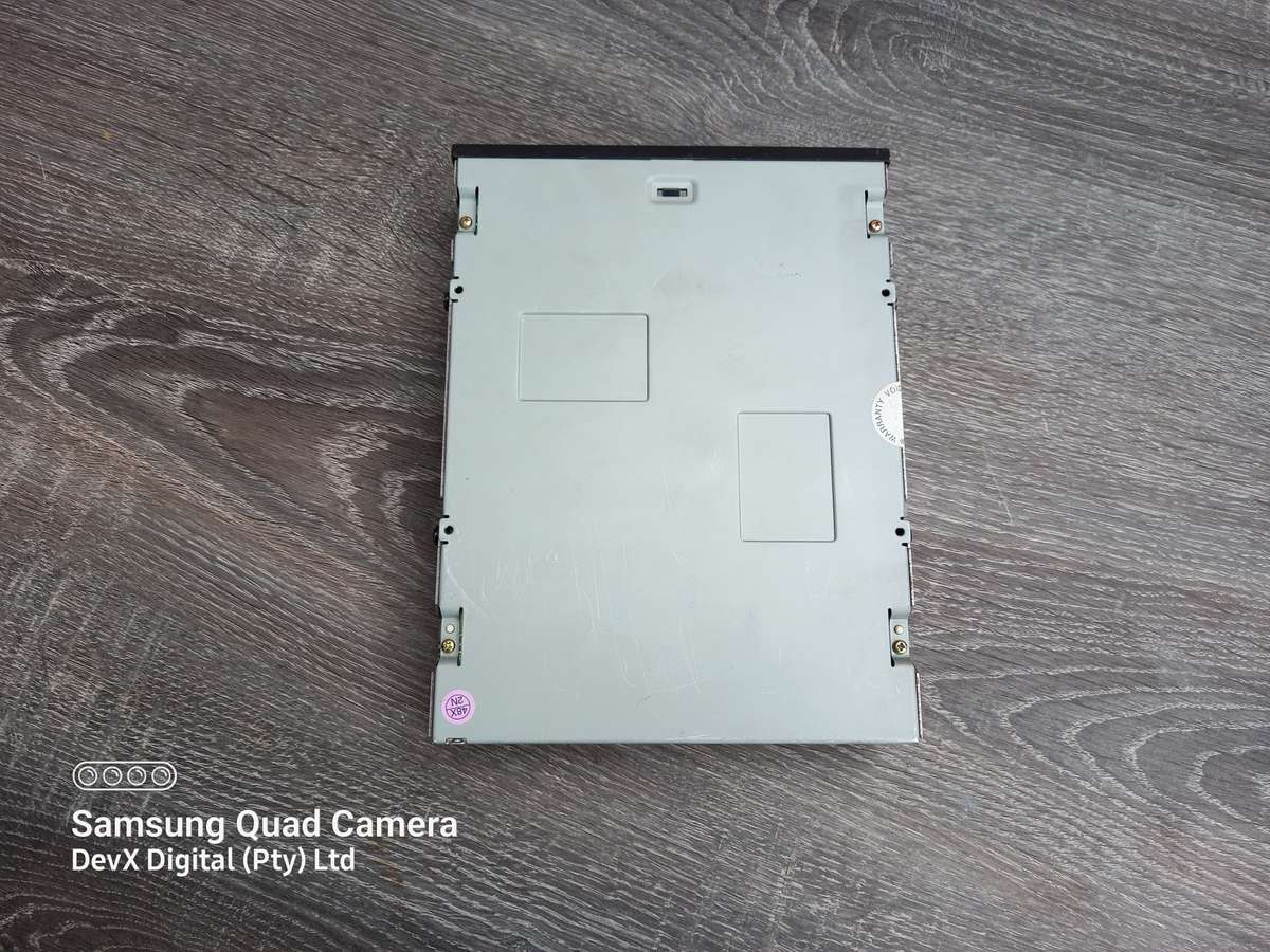 Verified Tested - Compaq CD-Rom Drive - IDE Connection + FREE IDE Cable - All 6 Sides Photographed