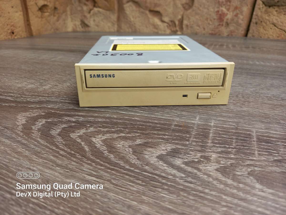 Verified Tested - Vintage Samsung DVD Writer - IDE Connection + FREE IDE Cable - White/Yellow Front