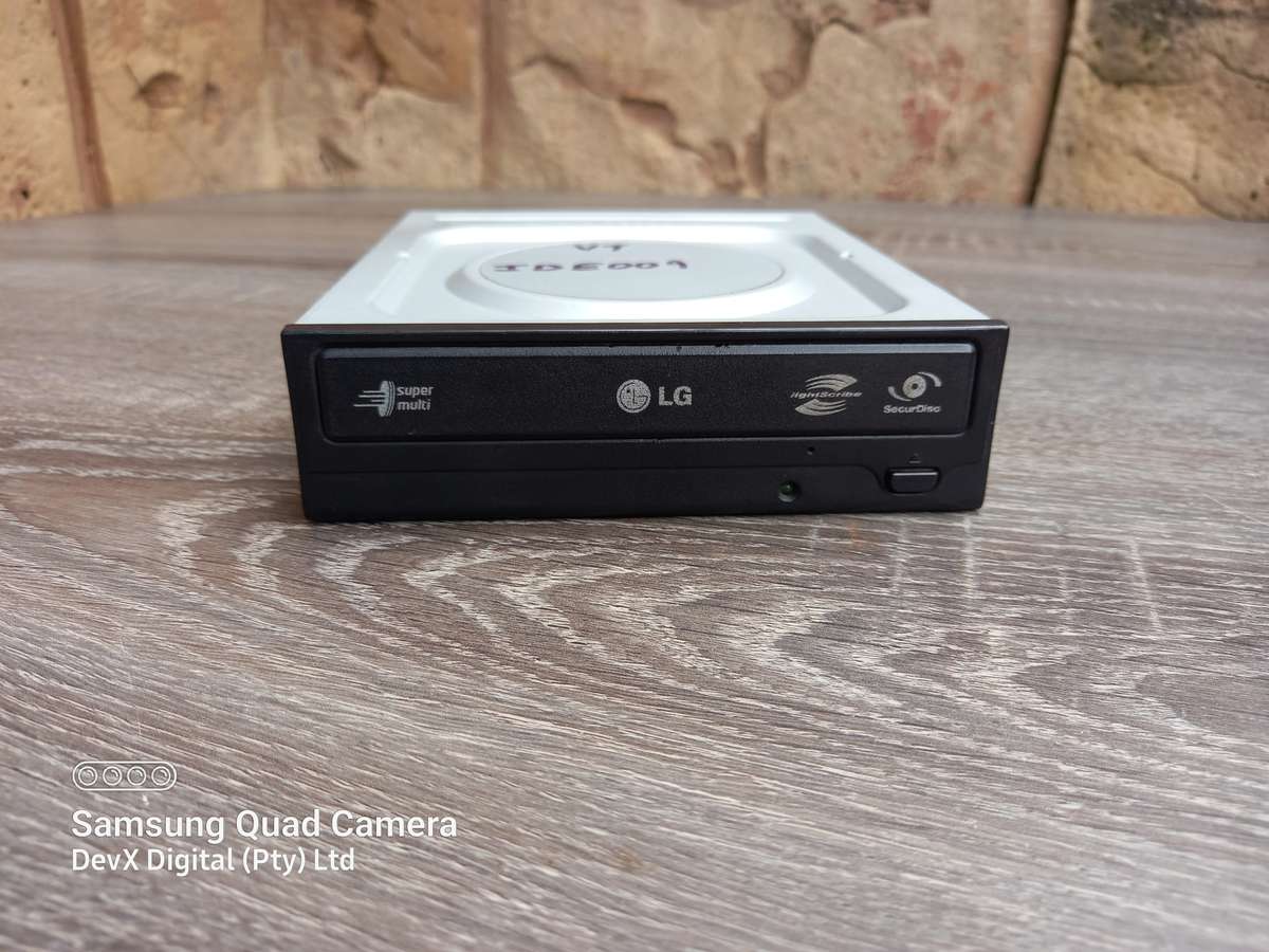 Verified Tested - LG LightScribe DVD Writer - IDE Connection + FREE IDE Cable