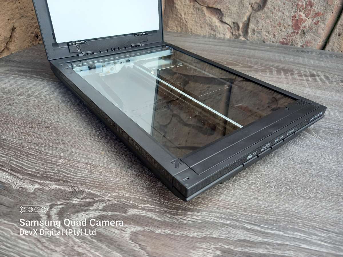 CanoScan LiDE 300 Scanner - Powers On, Scanner Activates, But Fails To Scan (Error Code)