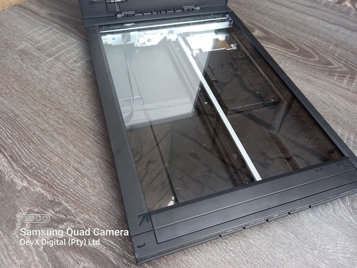 CanoScan LiDE 300 Scanner - Powers On, Scanner Activates, But Fails To Scan (Error Code)