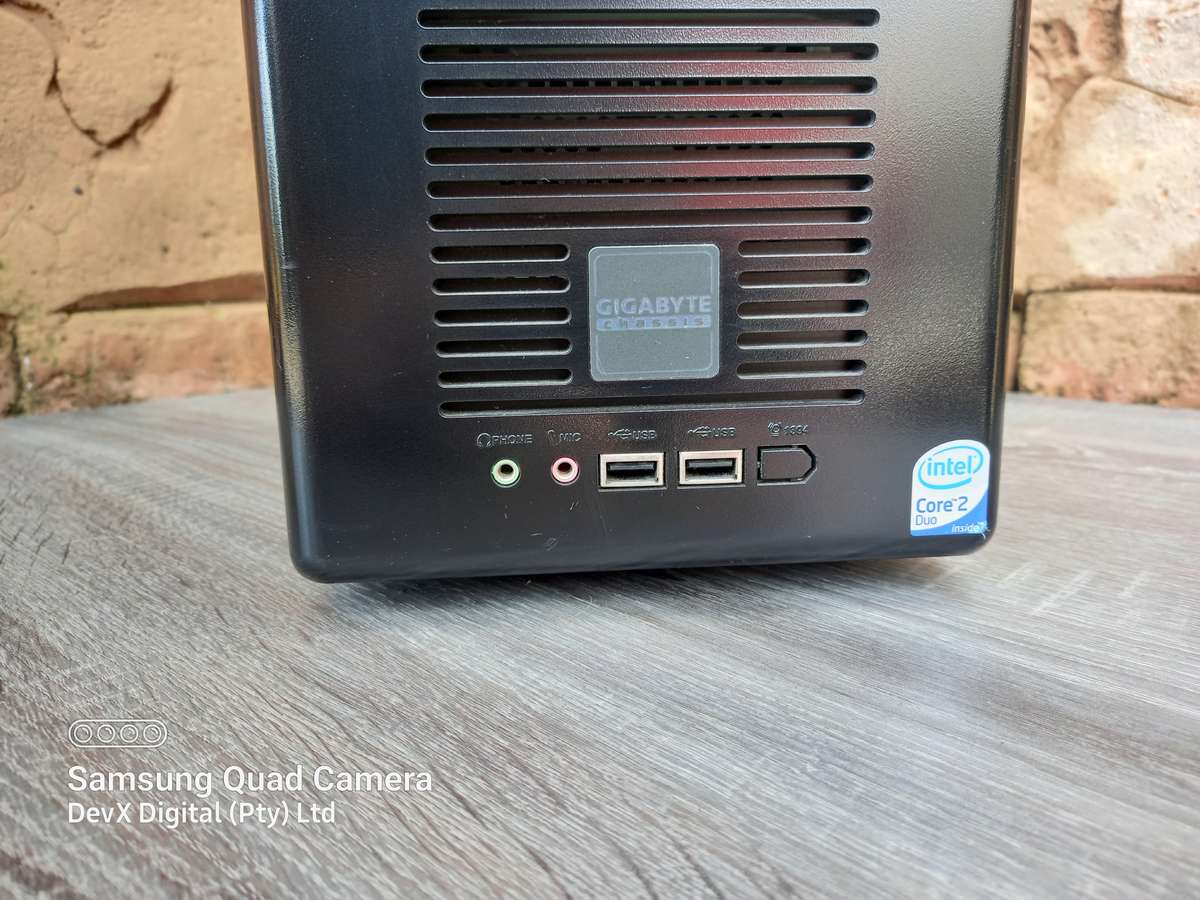 Verified Working - Gigabyte PC Build (Chassis/Motherboard) - 4GB RAM + 200GB HDD + 300W PSU