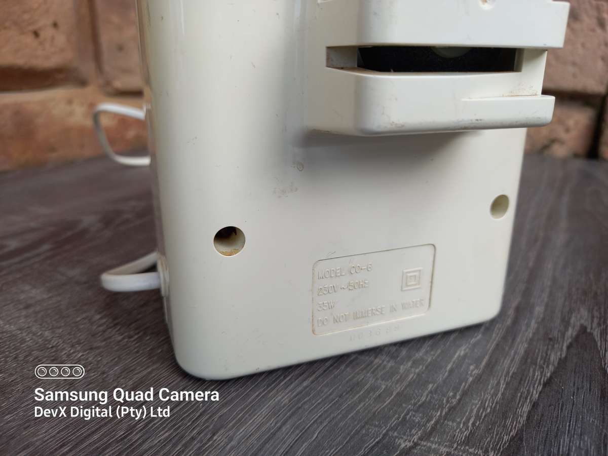 Massive 3-in-1 Kitchen Combo - Stick Blender, Can Opener & Knife Sharpener + FREE Glass Bowl!