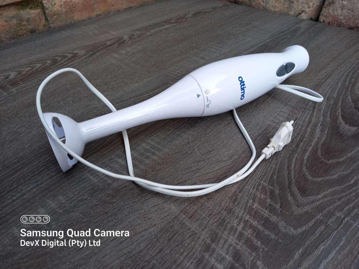 Massive 3-in-1 Kitchen Combo - Stick Blender, Can Opener & Knife Sharpener + FREE Glass Bowl!