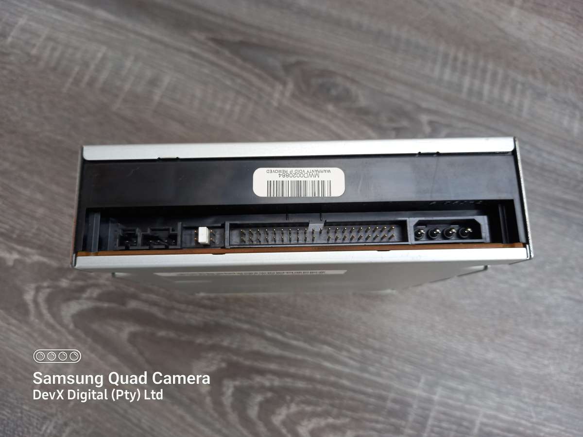 Vintage From 2002 - Original Samsung DVD/CD-ROM - Beige/White Front - IDE Connection - Reading Issue