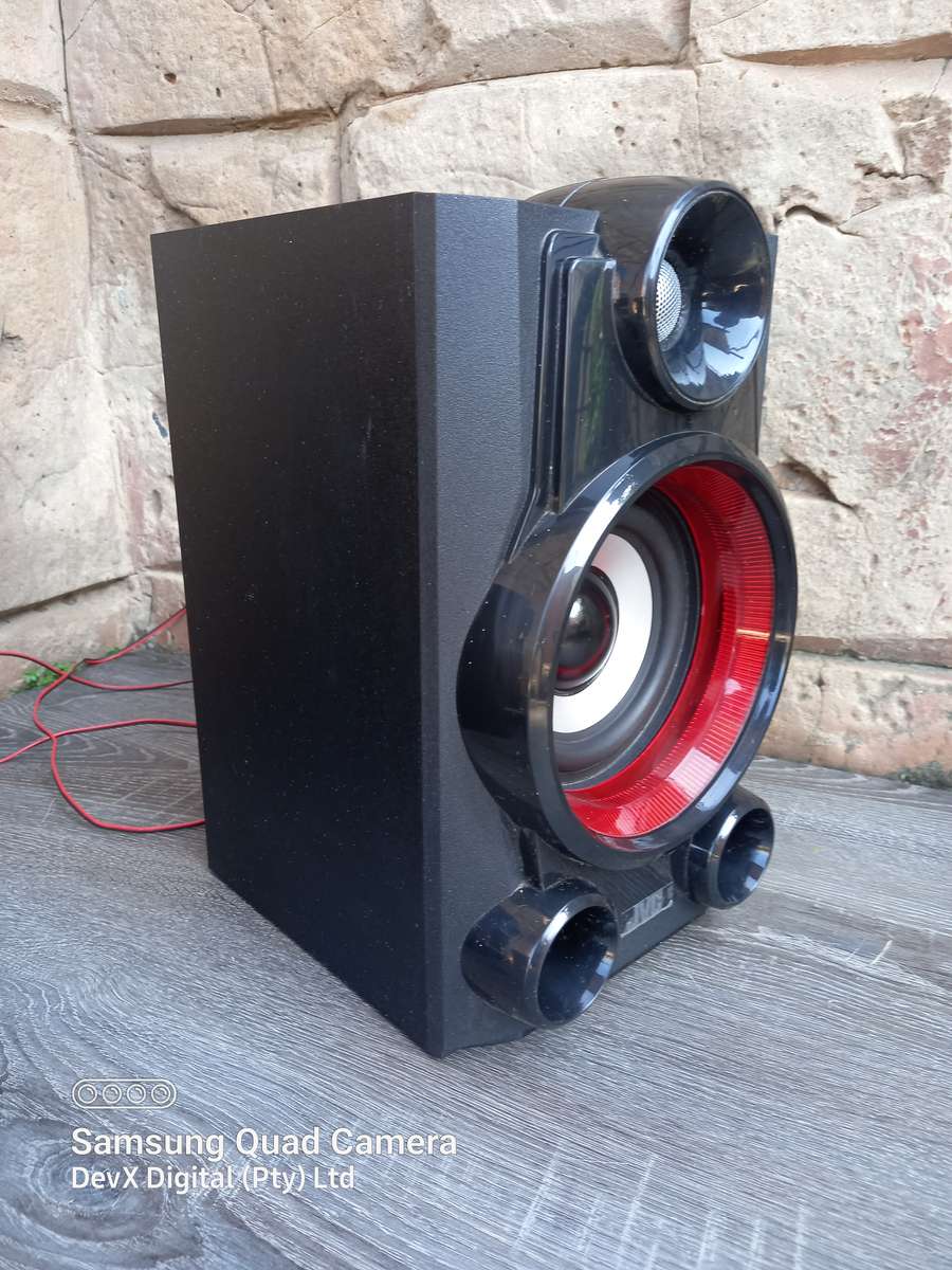 Verified Working - Retro JVC Hi-Fi Speakers - Model: MX-DN100 - Classic Red & Black - 35W Output