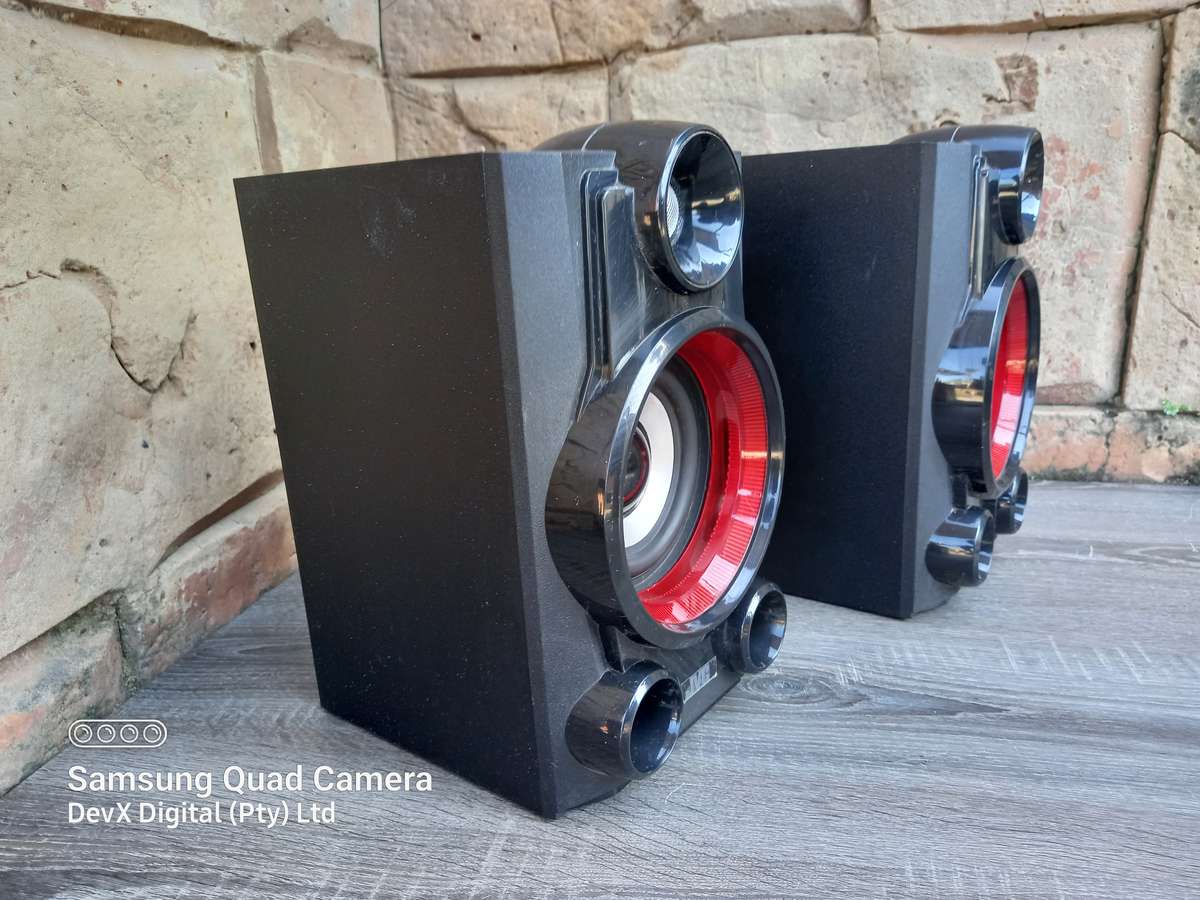 Verified Working - Retro JVC Hi-Fi Speakers - Model: MX-DN100 - Classic Red & Black - 35W Output