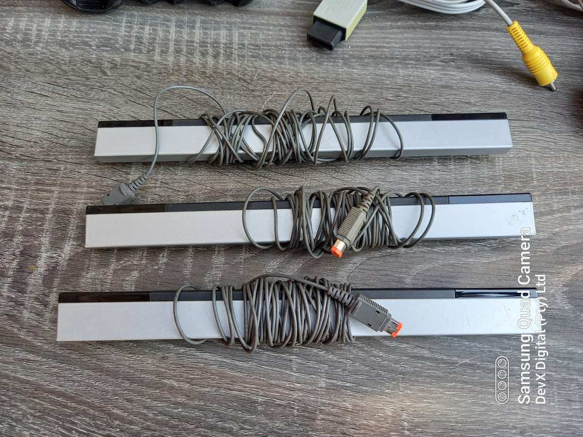 Verified Working! All-in-One Nintendo Accessories Pack - Power, RCA Cables & Sensor Bars - Tested