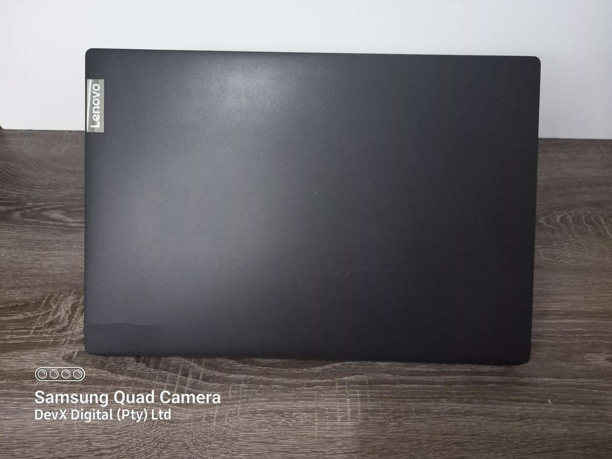 Lenovo Laptop With Charger - 500GB HDD - 4GB RAM - Windows 10 & Software - Tested & Working