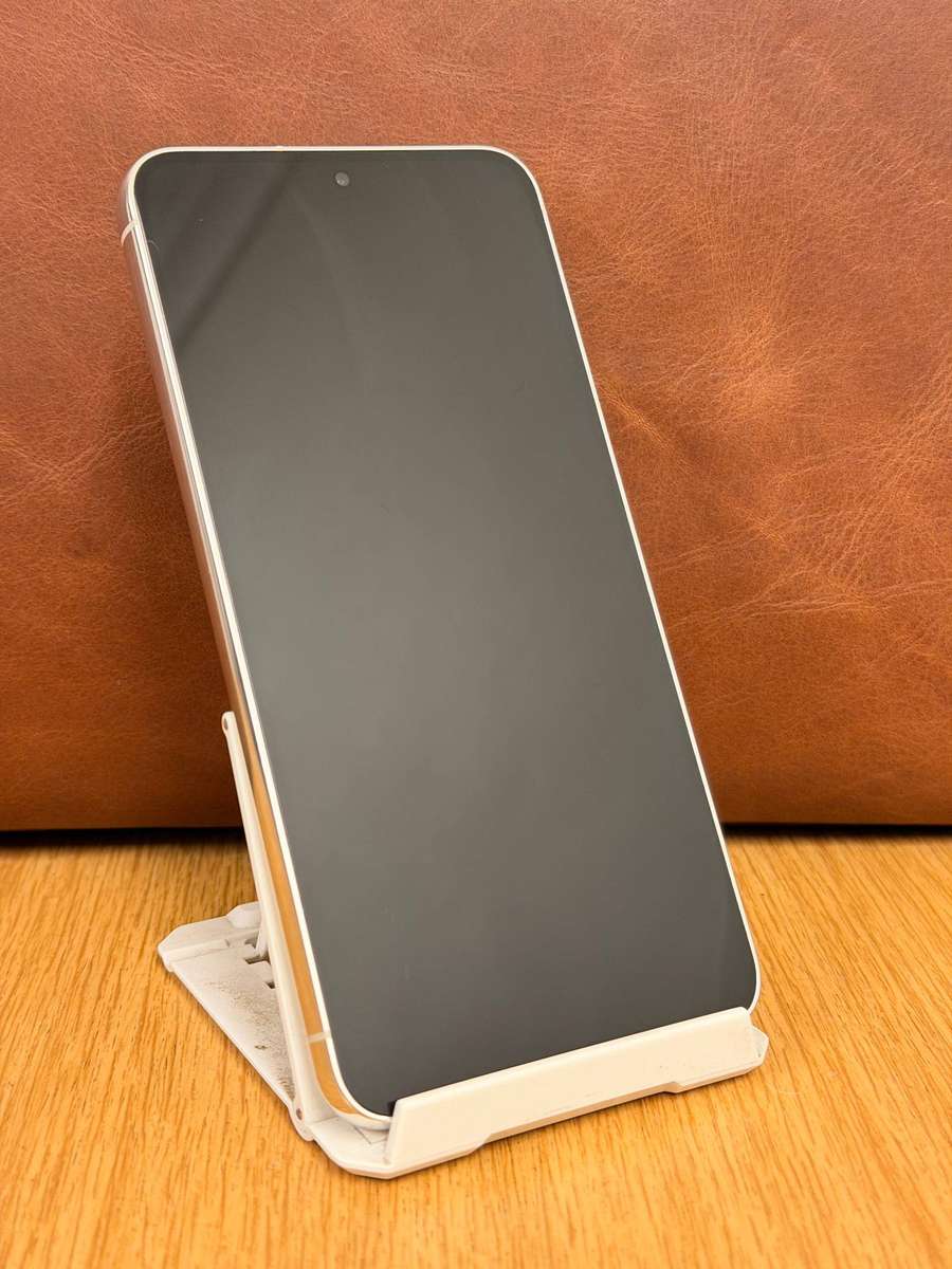 ***LOOK*** Samsung Galaxy S23 and Buds 2 Pro combo in great condition!