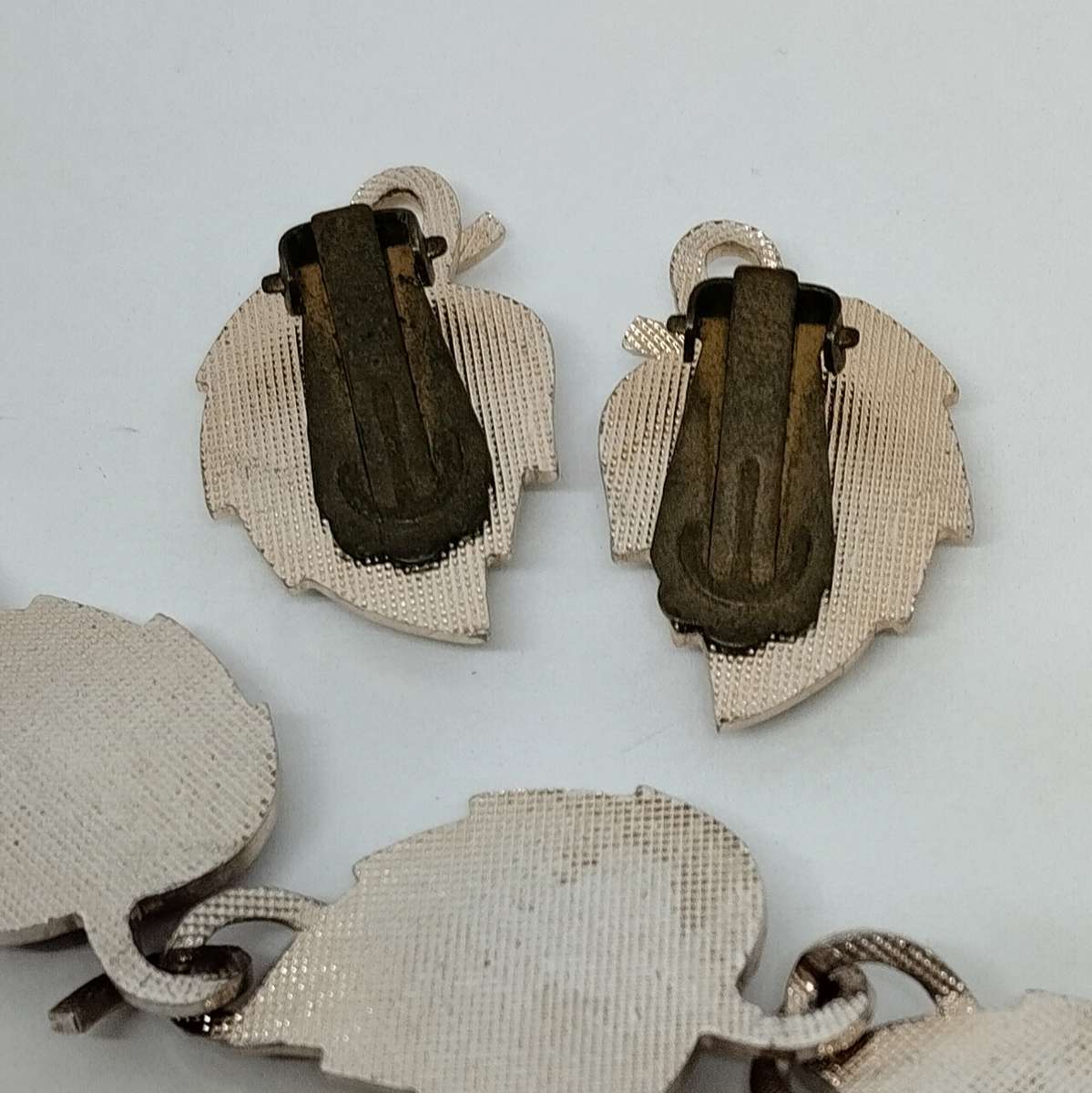 Leaf Clip On Earrings and Necklace Set #C0066