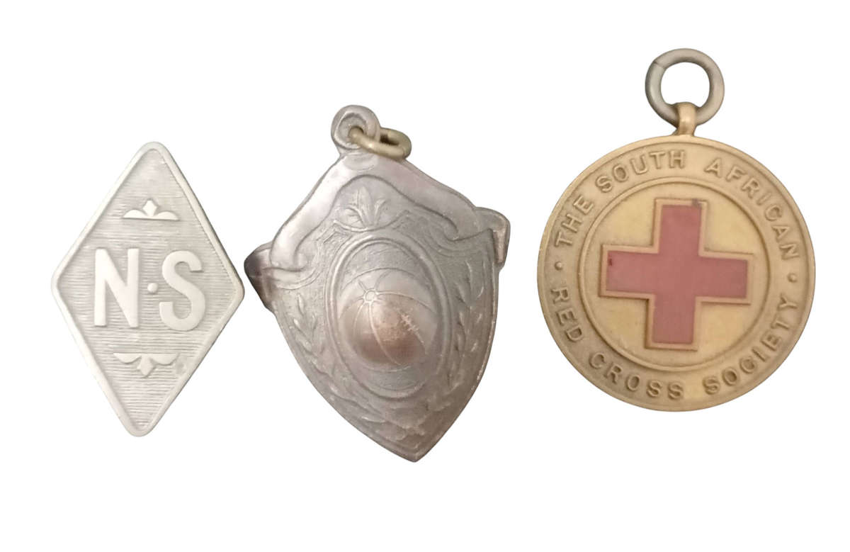 Mix Medal and Badge Lot